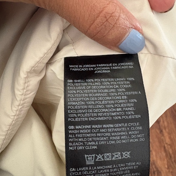 The North Face Women's Two-Tone Vest - Picture 4 of 4